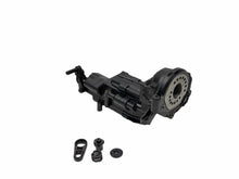 Load image into Gallery viewer, New Axial SCX10 III Jeep CJ-7 V2 Dig Transmission W Spur Gear/Motor Mount #19620