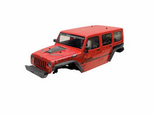 Load image into Gallery viewer, Axial 1/10 SCX10 ll 2017 Jeep Wrangler Stock Crawler Chassis W Body #19662
