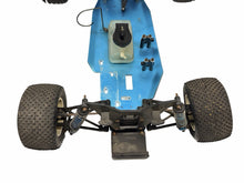 Load image into Gallery viewer, Vintage Team Associated RC10GT 1/10 Nitro Stadium Truck Roller For Parts #18974
