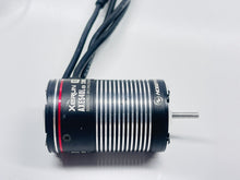 Load image into Gallery viewer, Hobbywing Xerun Axe Foc Brushless Esc (2-3s) W Axe 540L R2 2800Kv Motor #9276