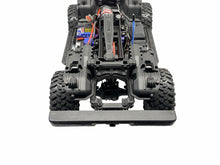 Load image into Gallery viewer, Traxxas TRX-4 1/10 Scale Rock Crawler W Silver Nissan Pathfinder Body Rtr #19043